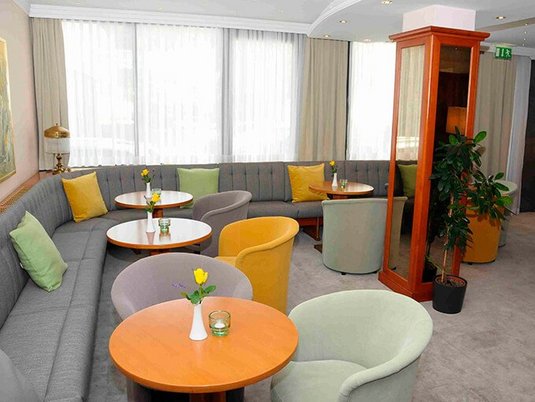 Café & Bar at the Hotel Admiral, Baden bei Wien Café & Bar at the Hotel Admiral, Baden bei Wien