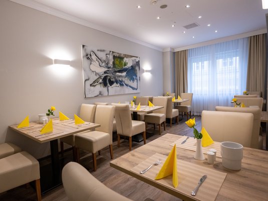 Frühstück im Hotel Admiral in Baden bei Wien